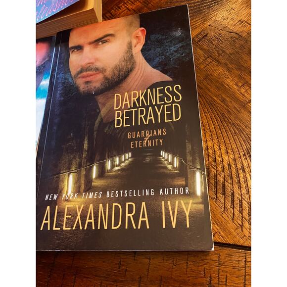 Alexendra Ivy Darkness Returns BETRAYED Unleashed Paperback Book Lot of (3) - Picture 4 of 6